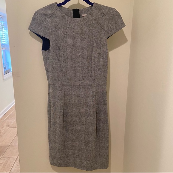 H&M fitted woven dress - Picture 2 of 5